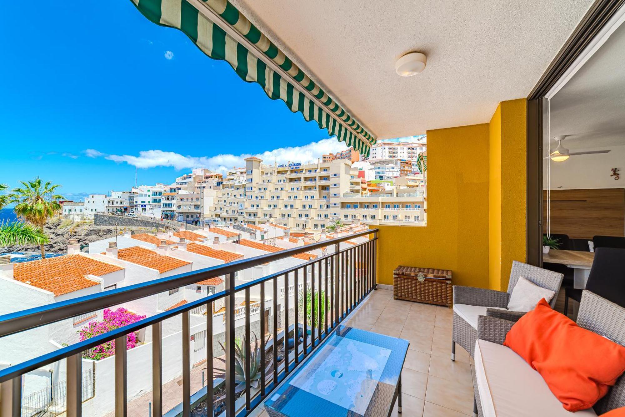 Family Apartment With 3 Bedrooms And Balcony Near Los Gigantes And Ocean Puerto de Santiago  Exterior photo